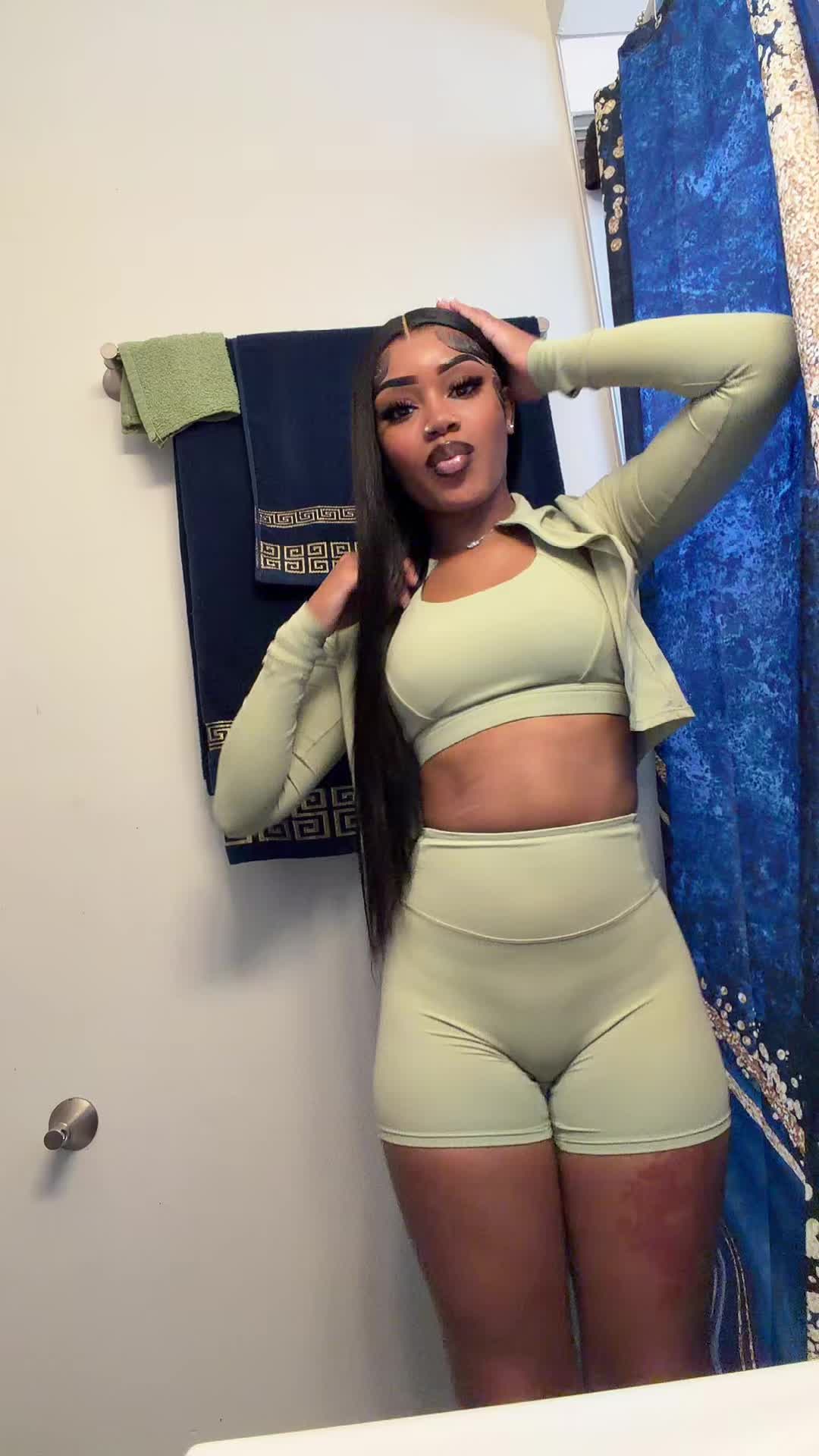@theonlyniy__