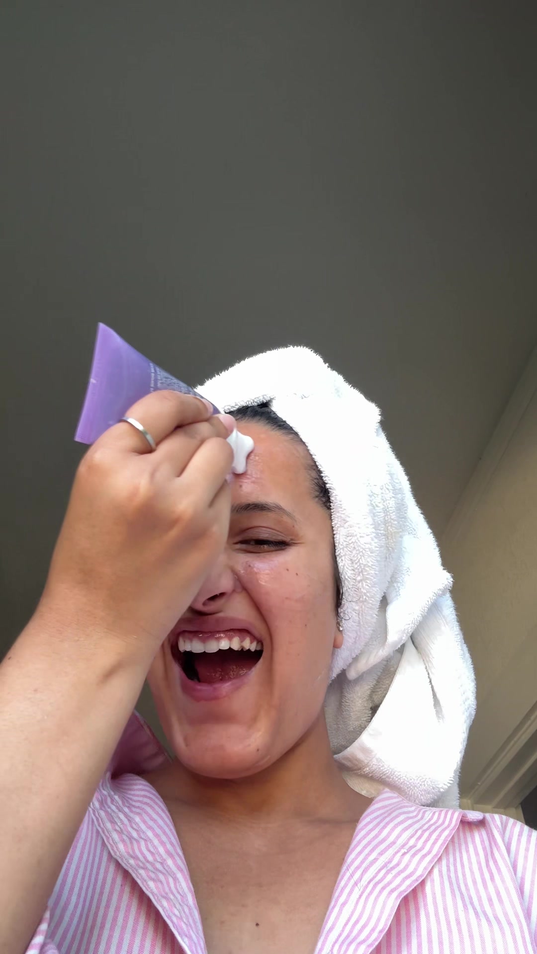 @Neeluu