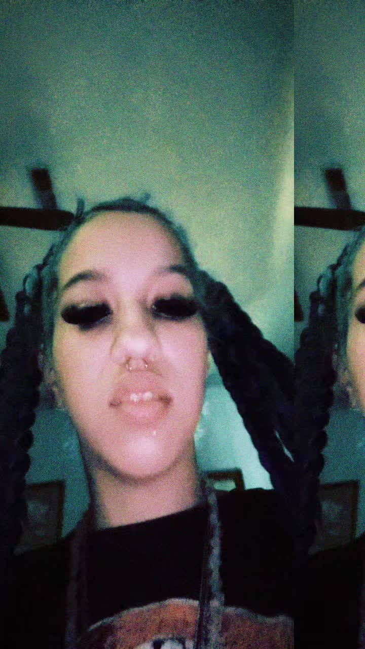 @🧿