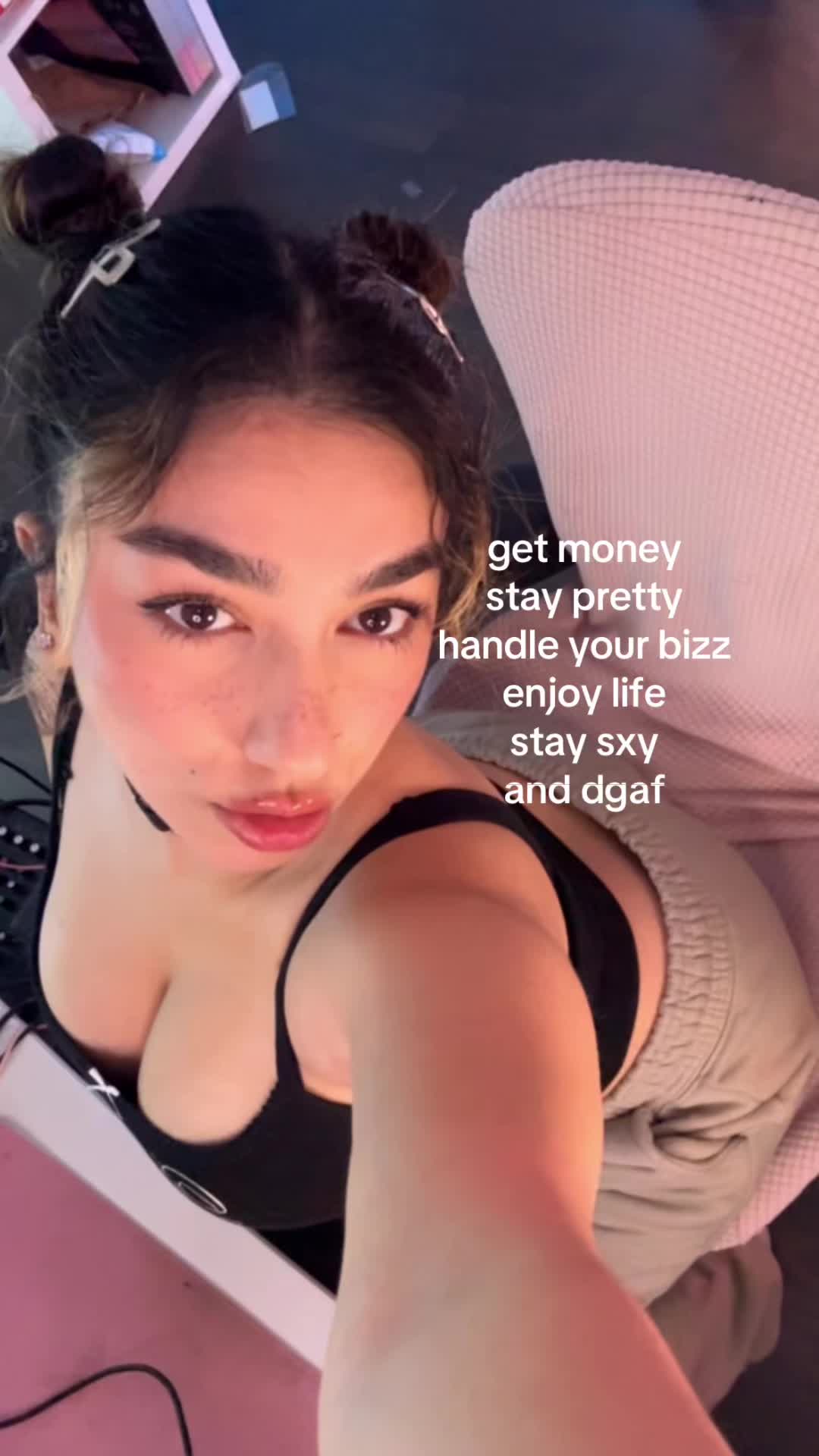 @leedahxo