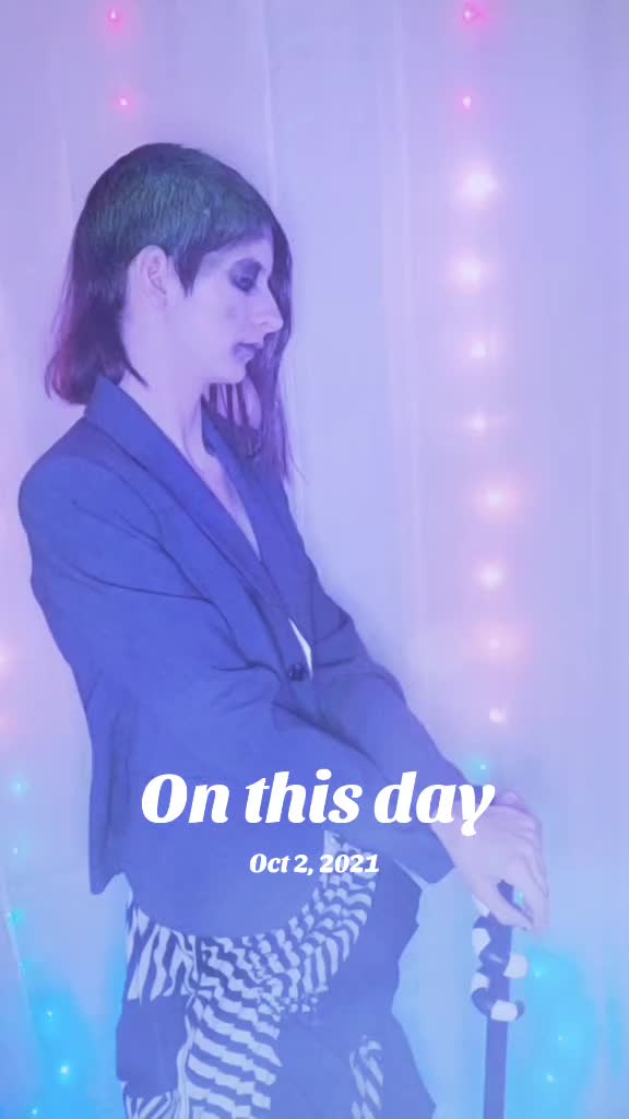 @Luna