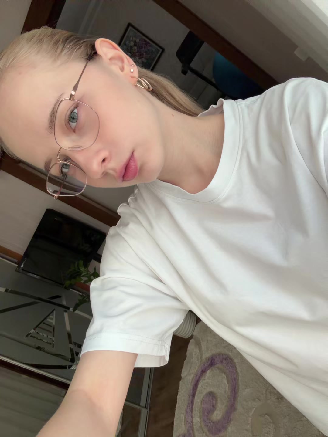 @Blondinochka