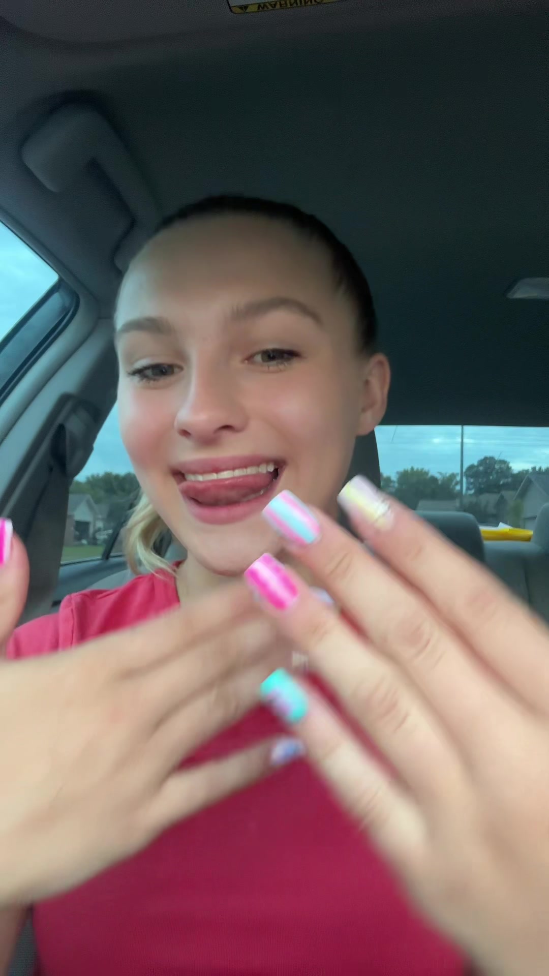 @HeyheyitsLivi