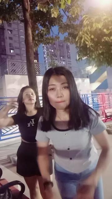 @๐ฟ๐๐ฌ๐๐ซฆ