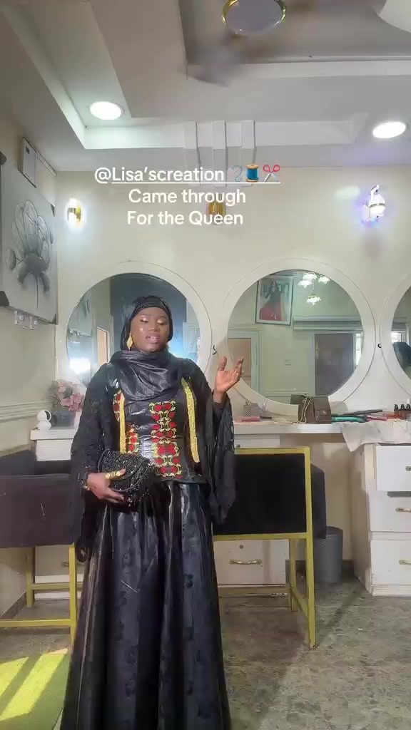 @Lisa’s creation 🪡🧵✂️