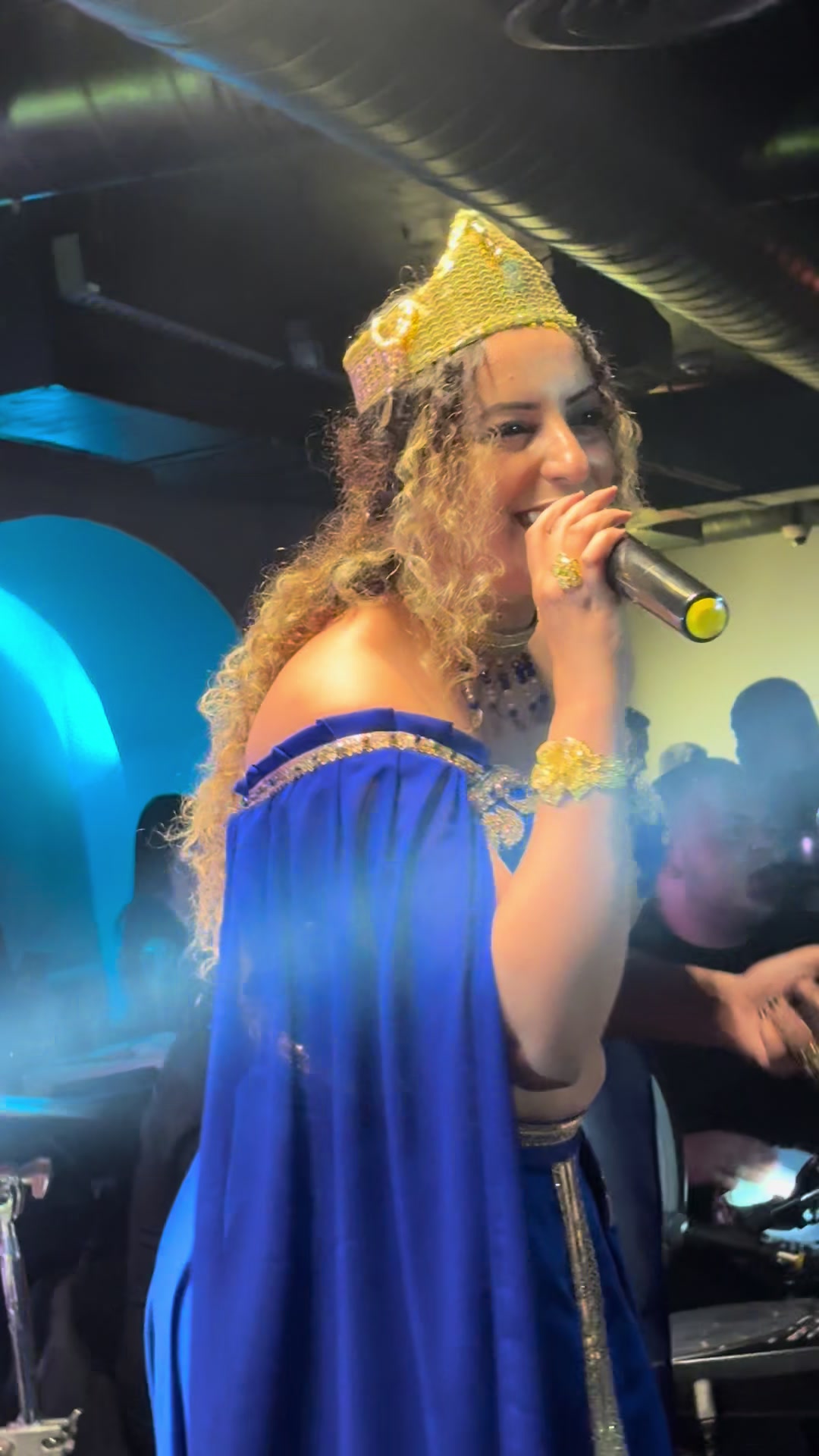 @sυzαи🎤
