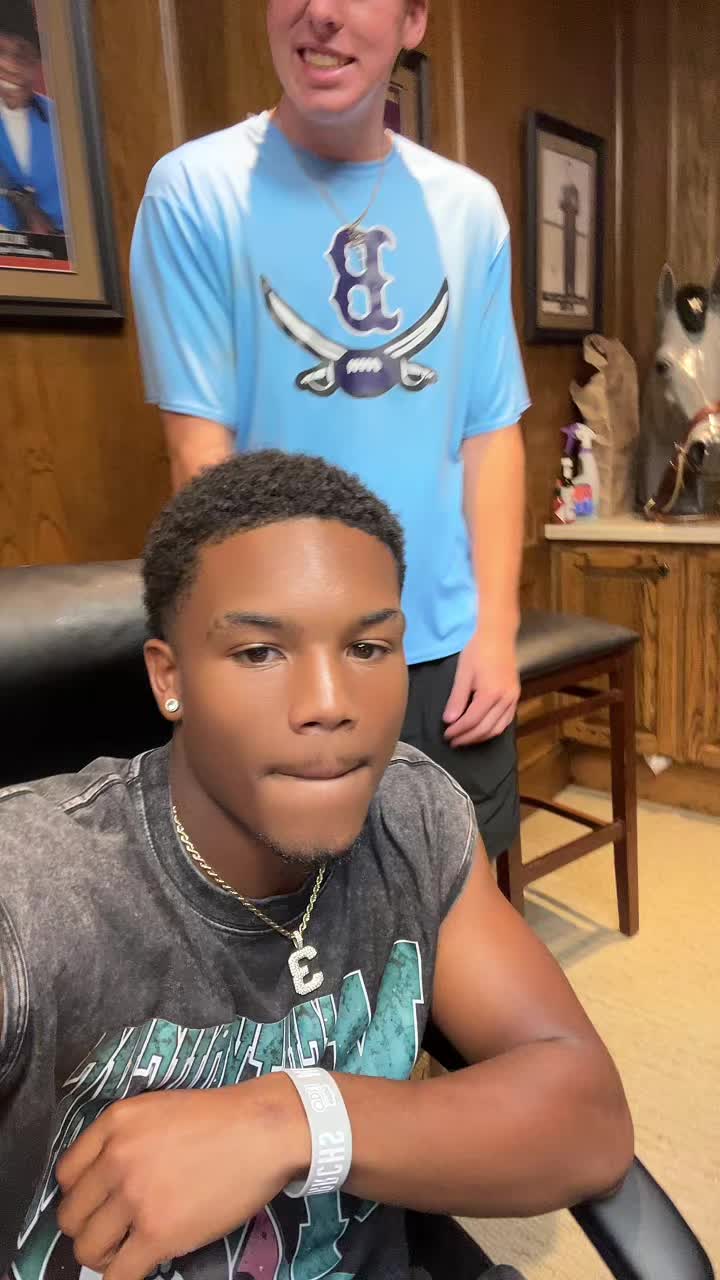 @Jayswrld