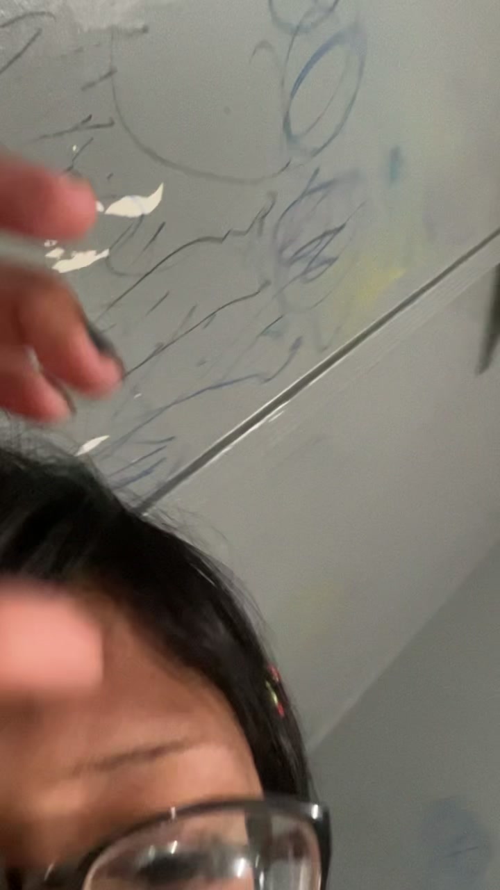 @𝓒𝓱𝓾𝓭𝓮𝓽𝓽𝓮 🤖