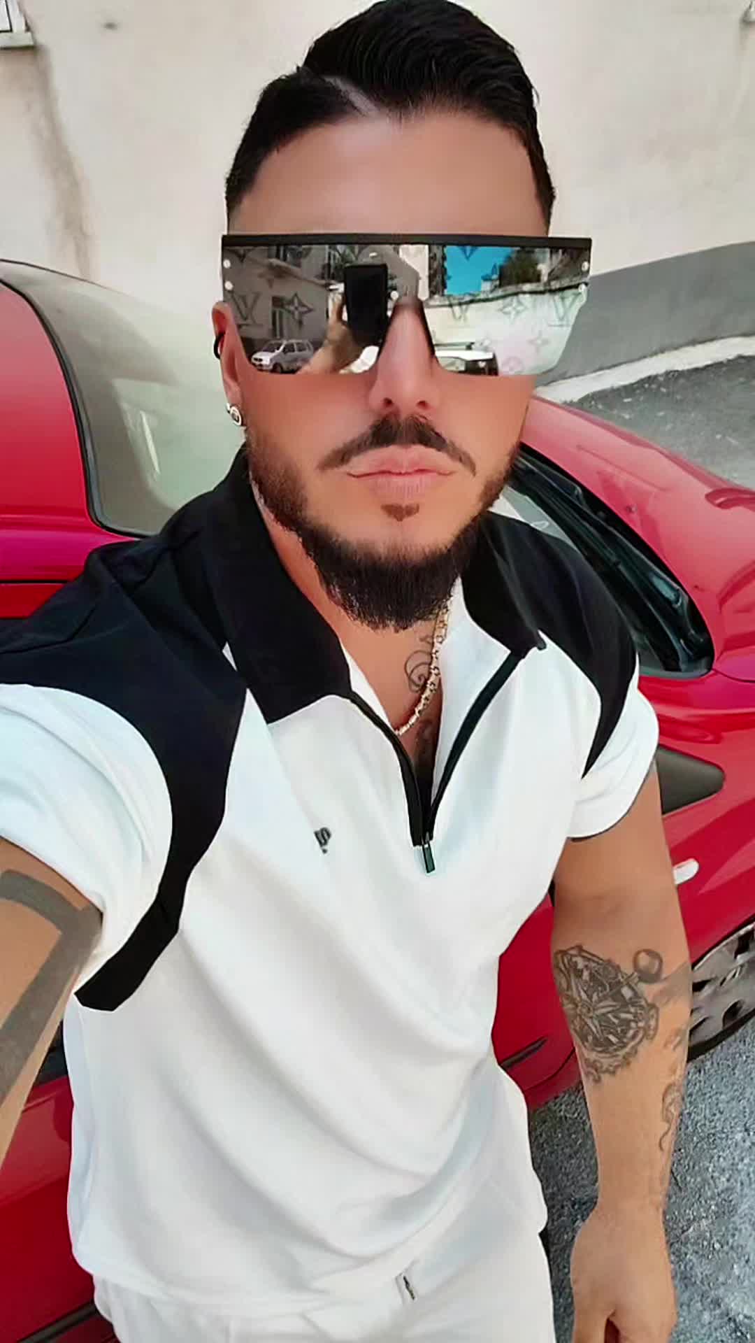 @Emanuele Avitabile