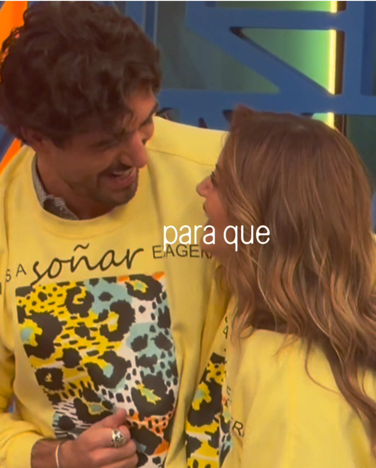 @HOY