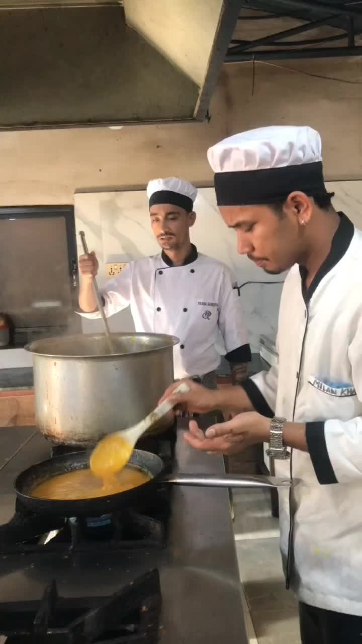 @पासा👨&zwj;🍳