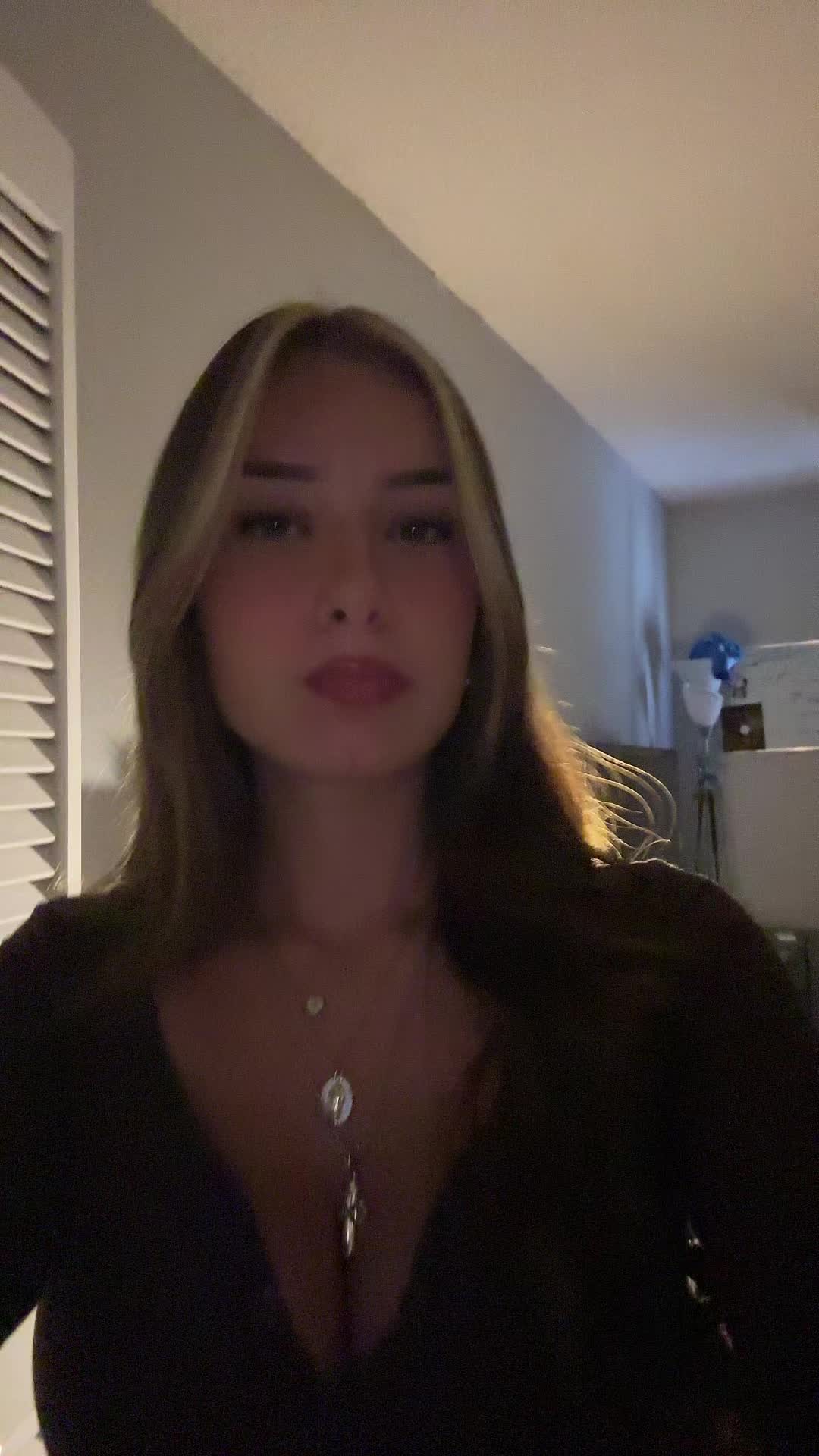 @t 🫦