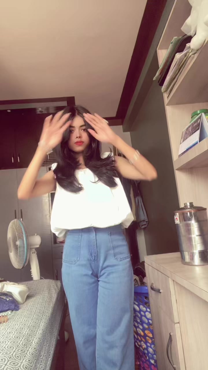 @Aarti Yadav🦜🦋