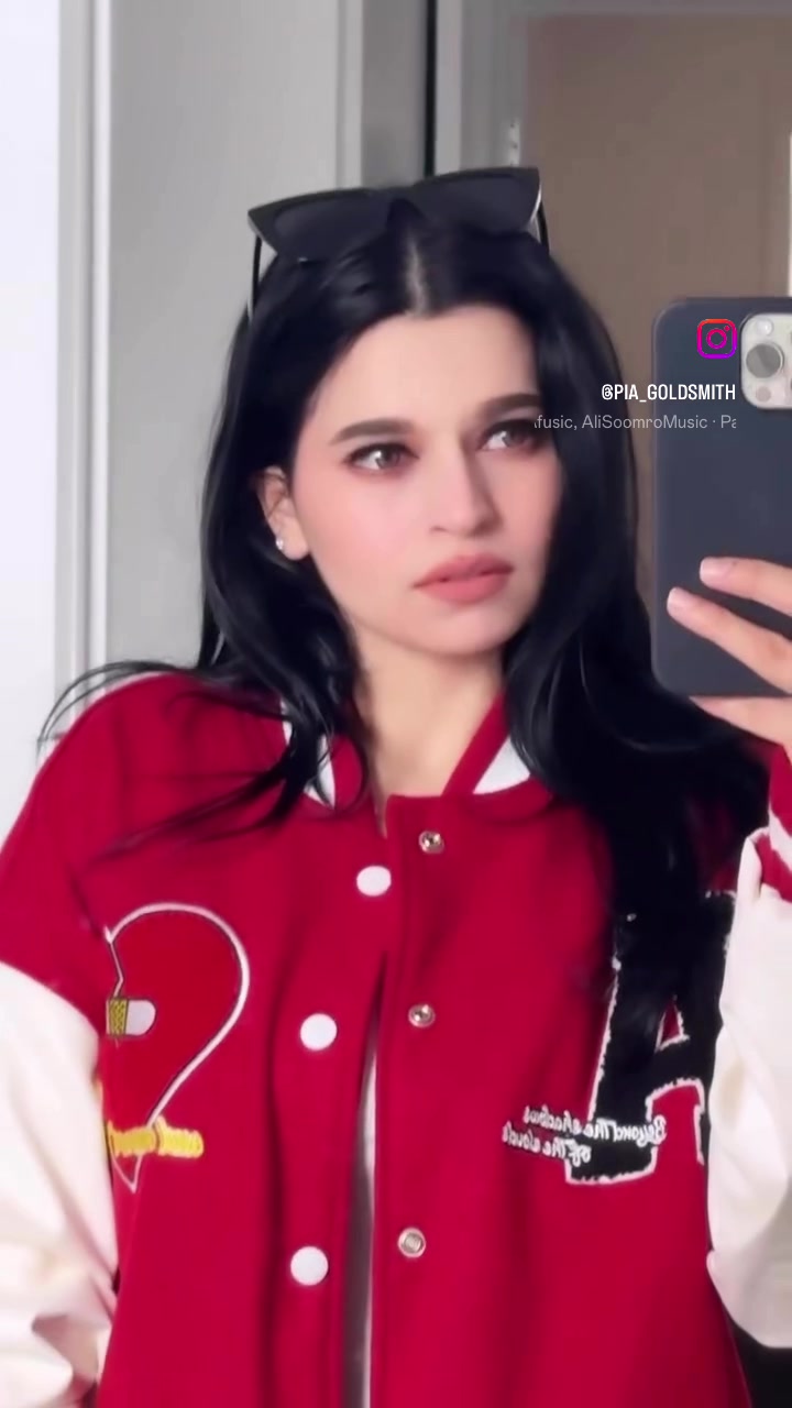 @Pia Goldsmith🌹