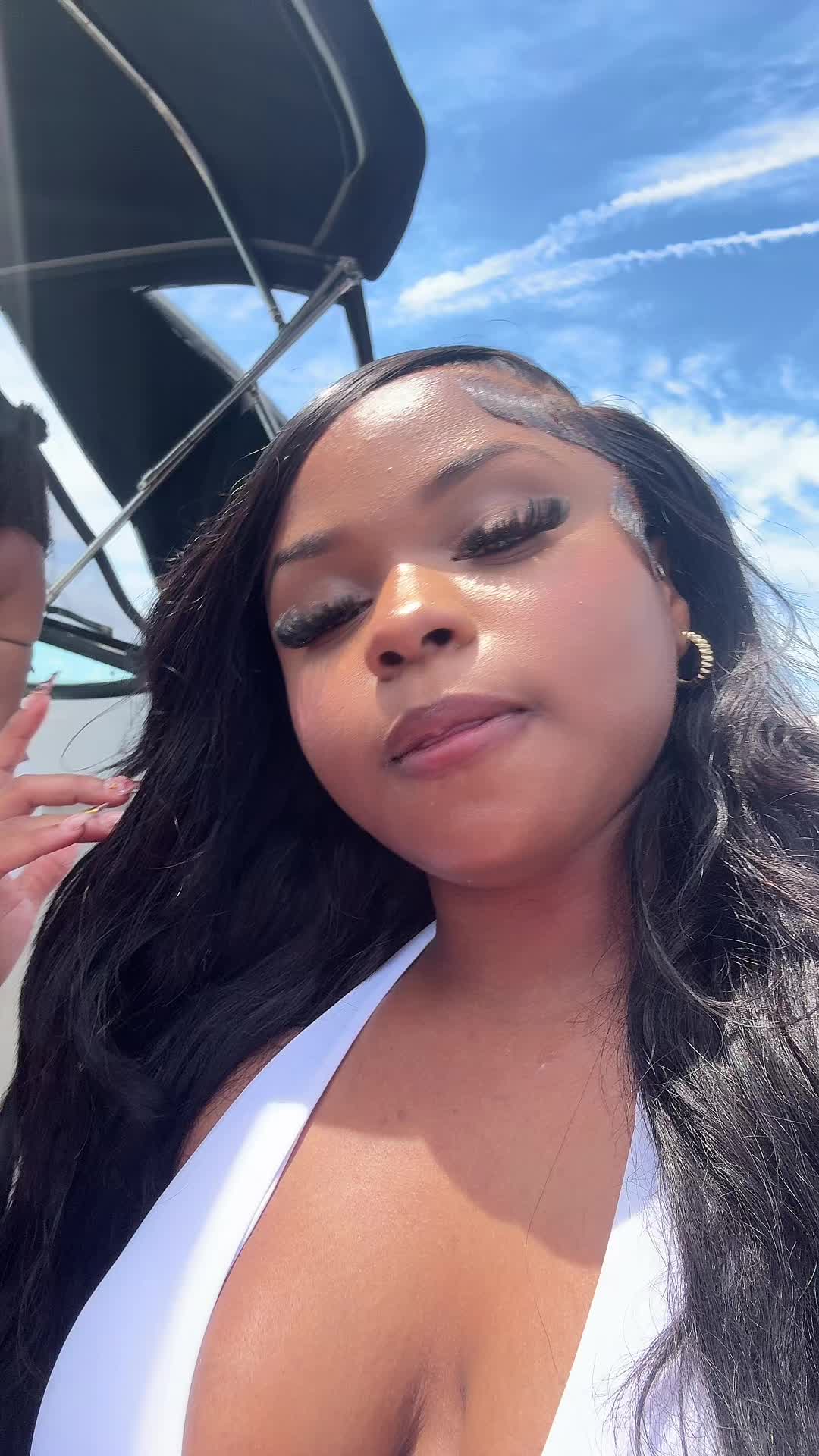 @YT: Tasyalashay