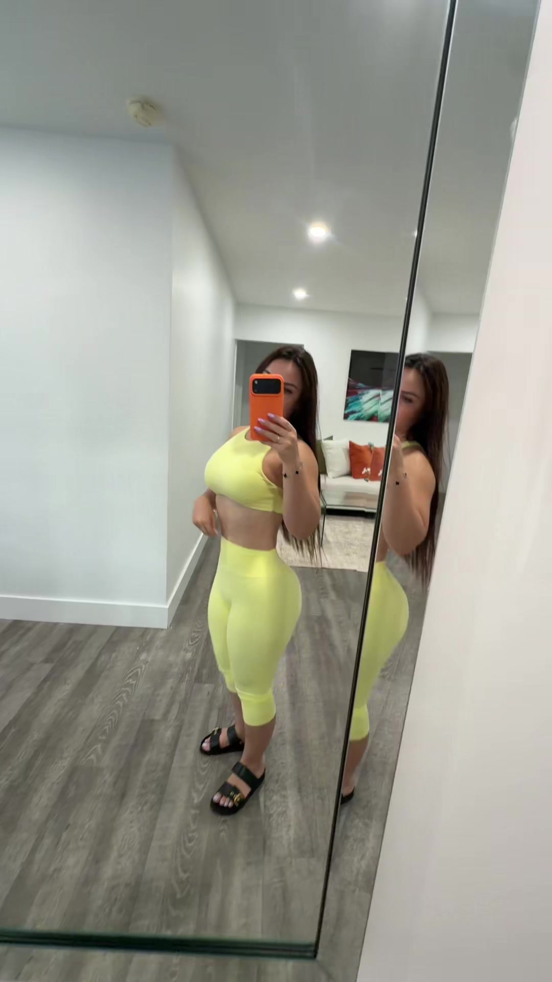 @Lovelyflavita