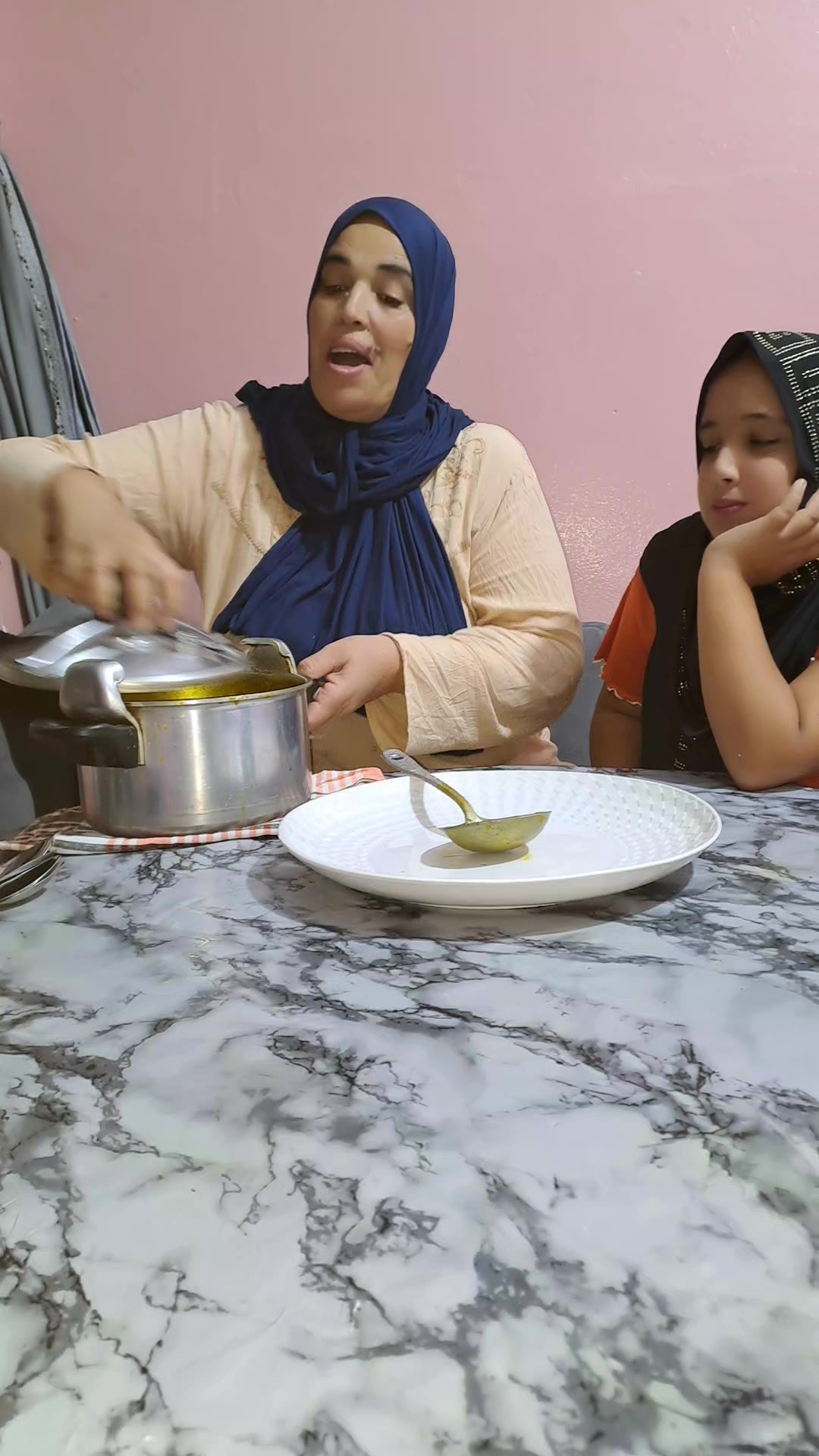 @🦋سمية الأم المكافحة🦋