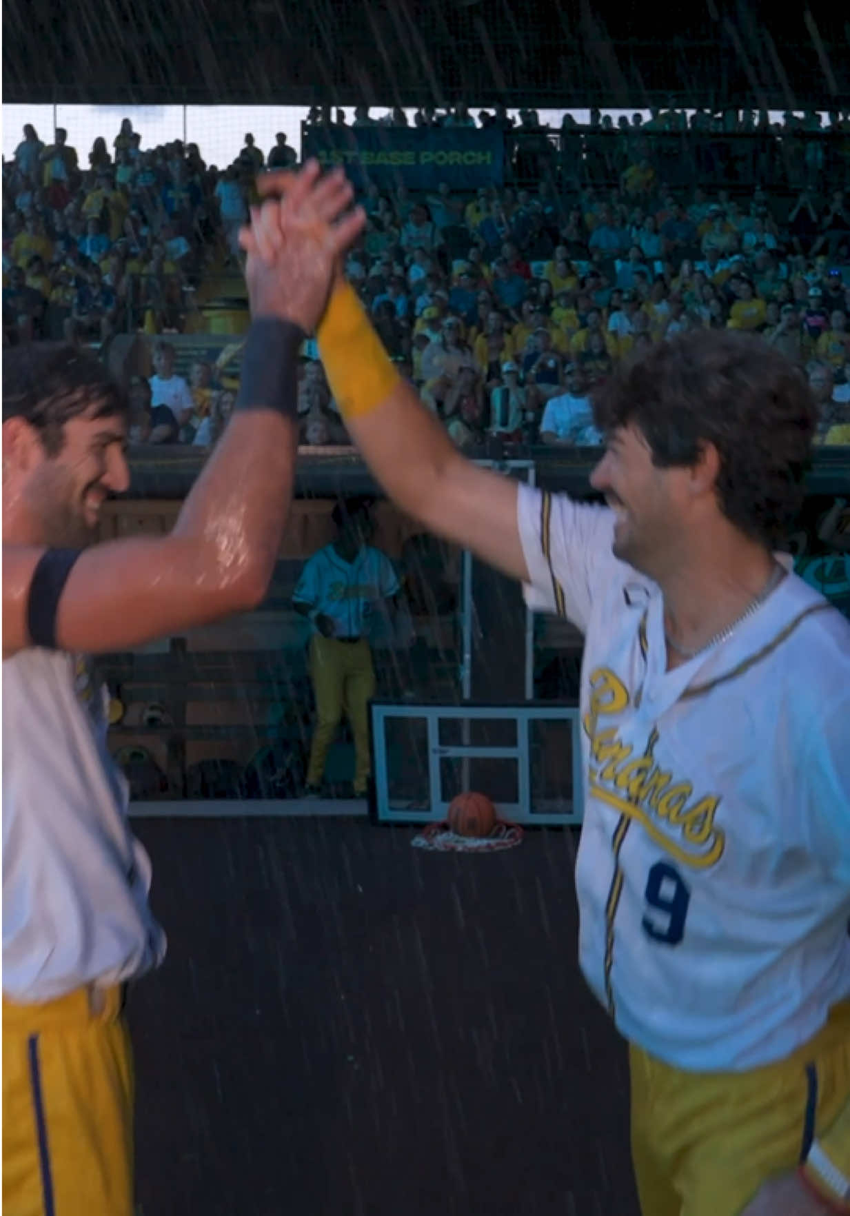 @thesavbananas