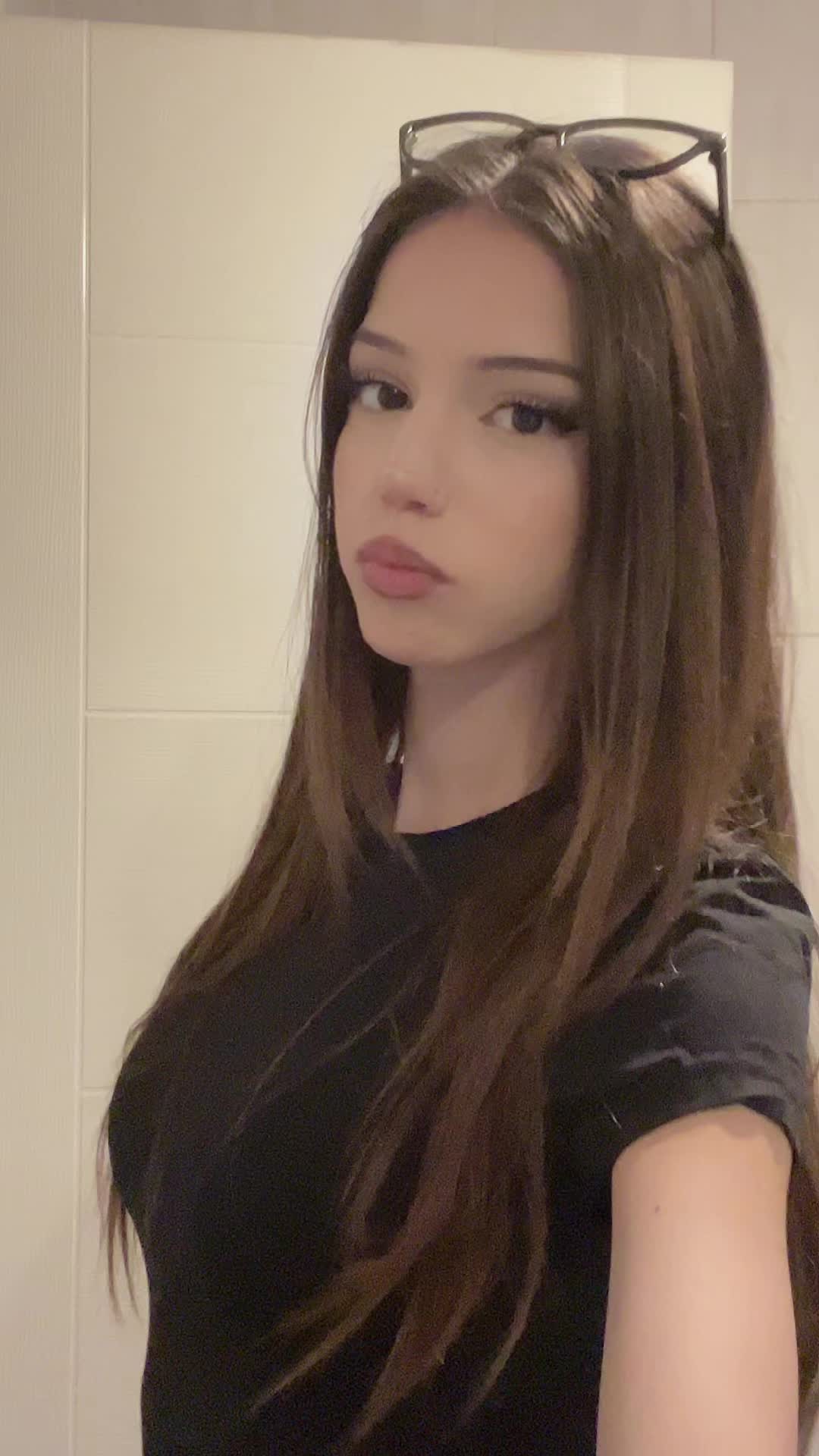 @𝓔𝓴𝓲𝓷