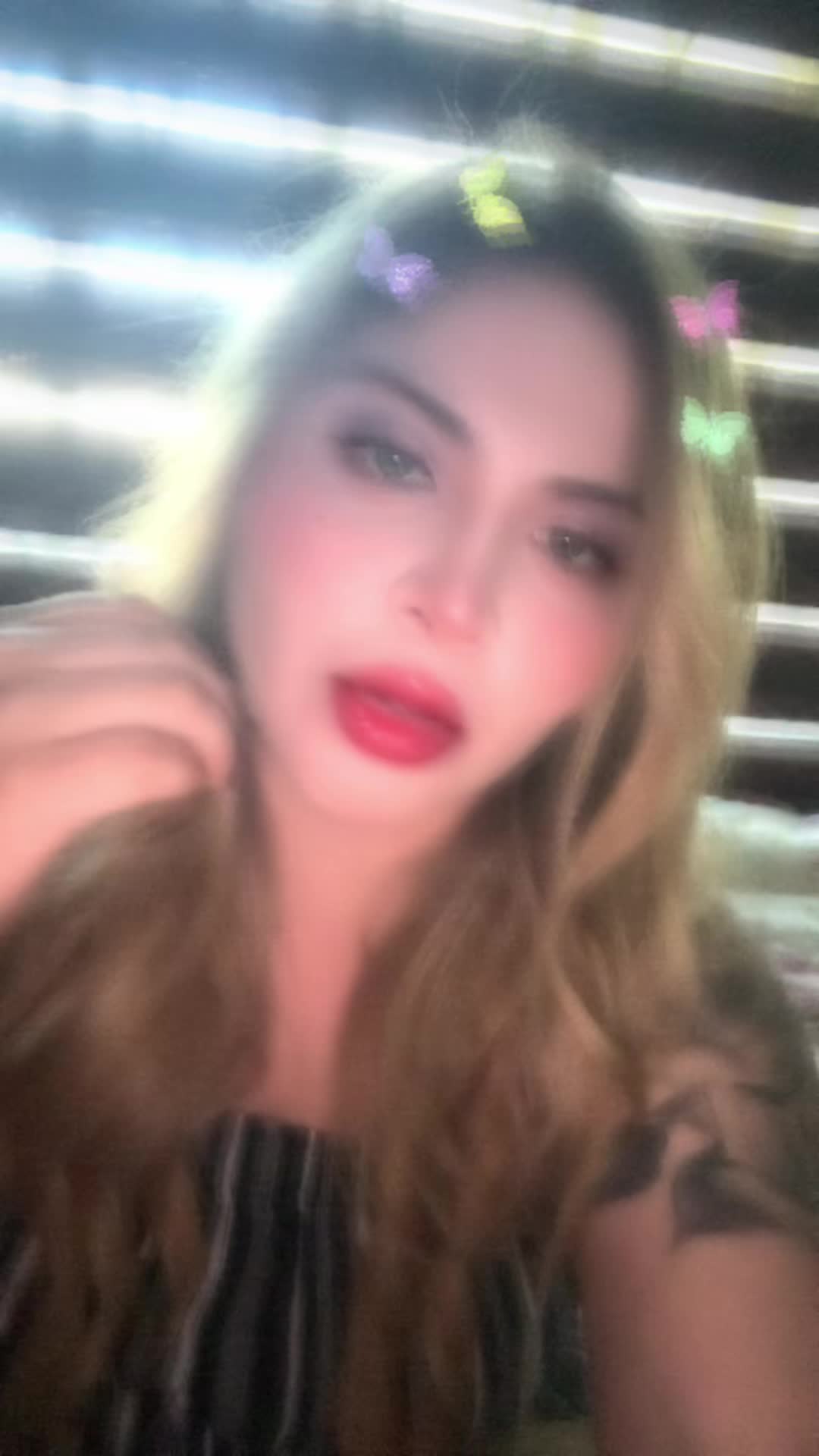 @Larisa ✨