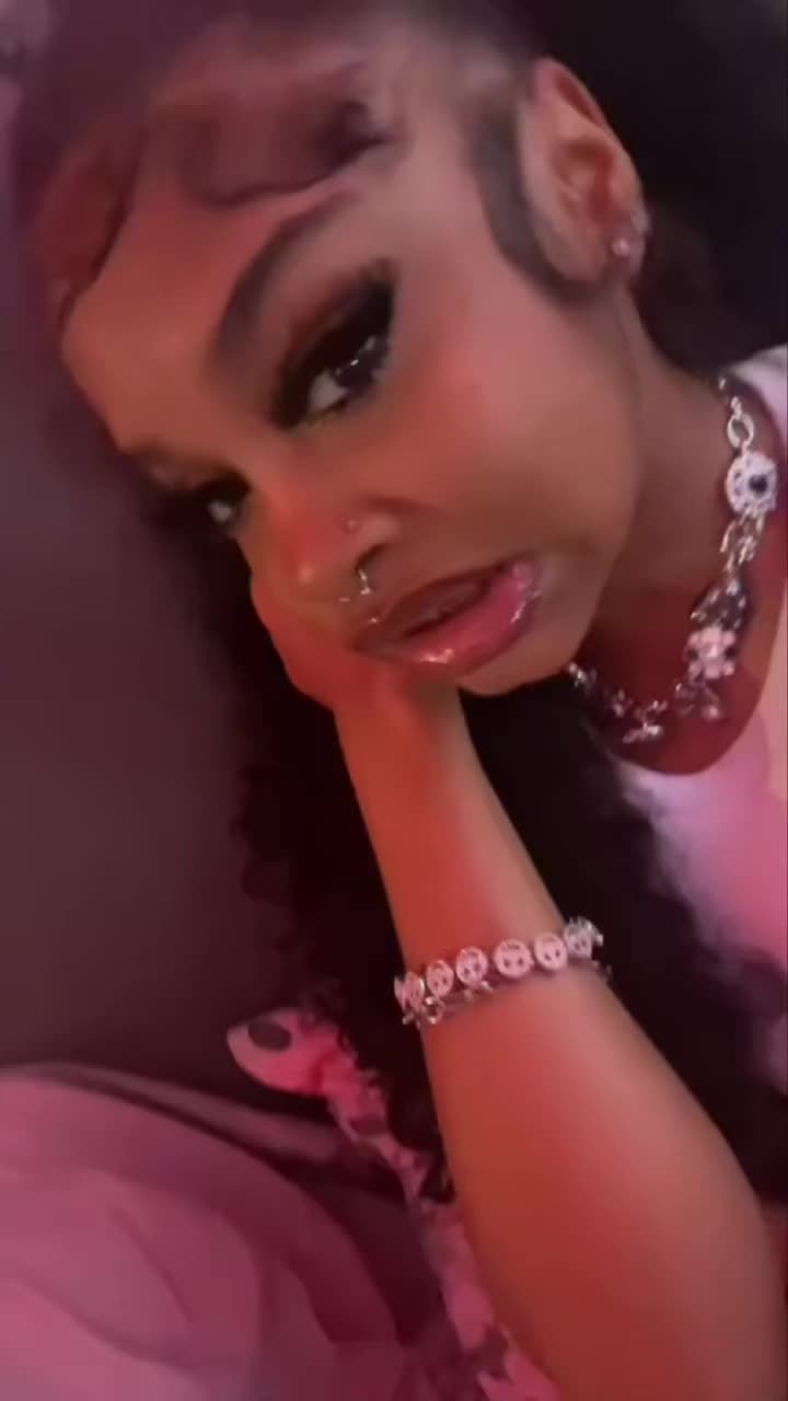 @oliviatianaa