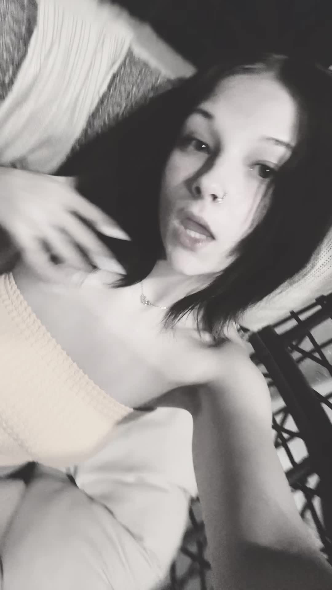 @️