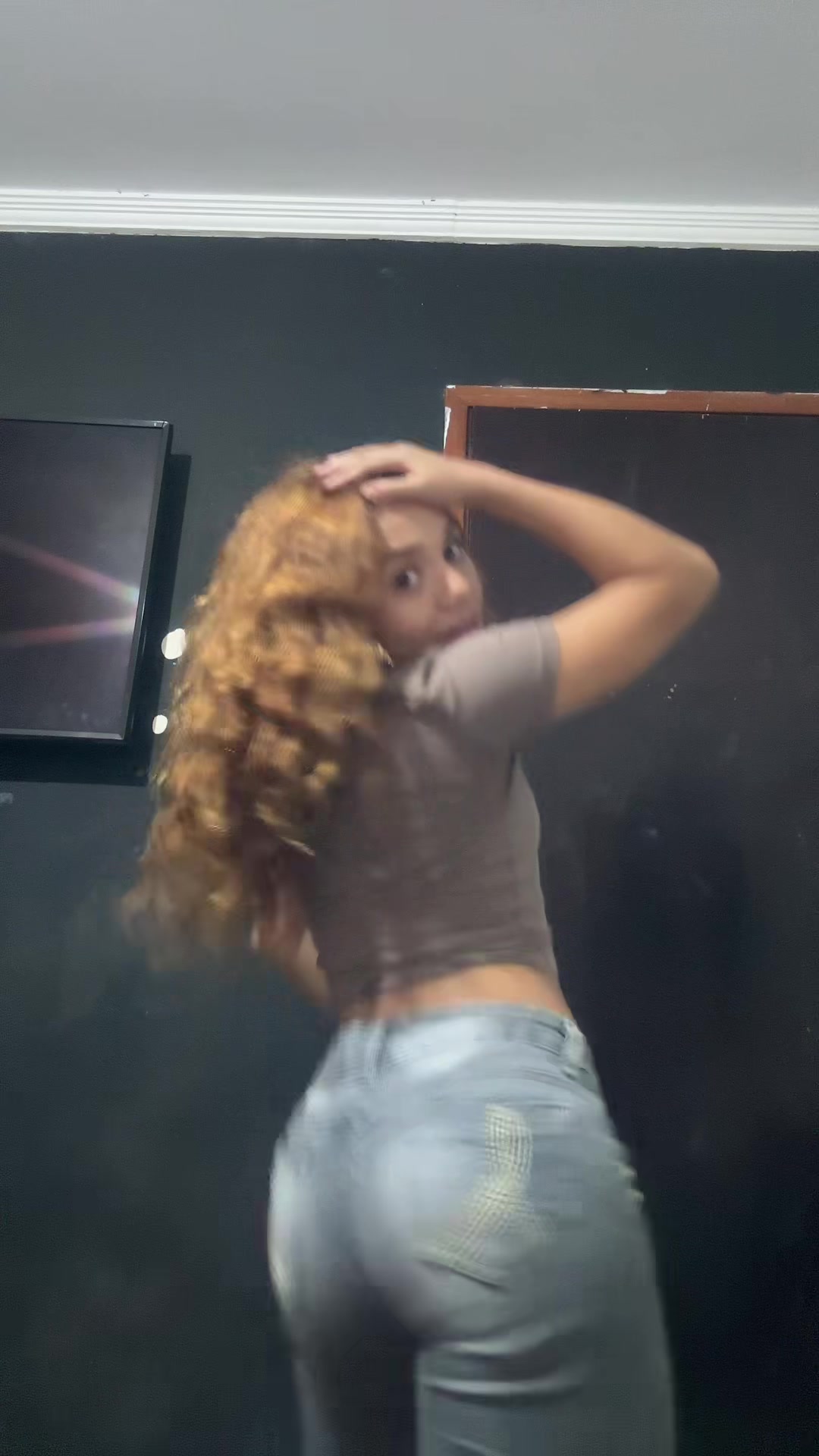 @alinecristinee_