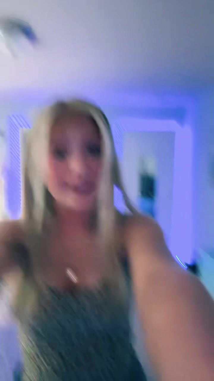 @zoesecretpriv3
