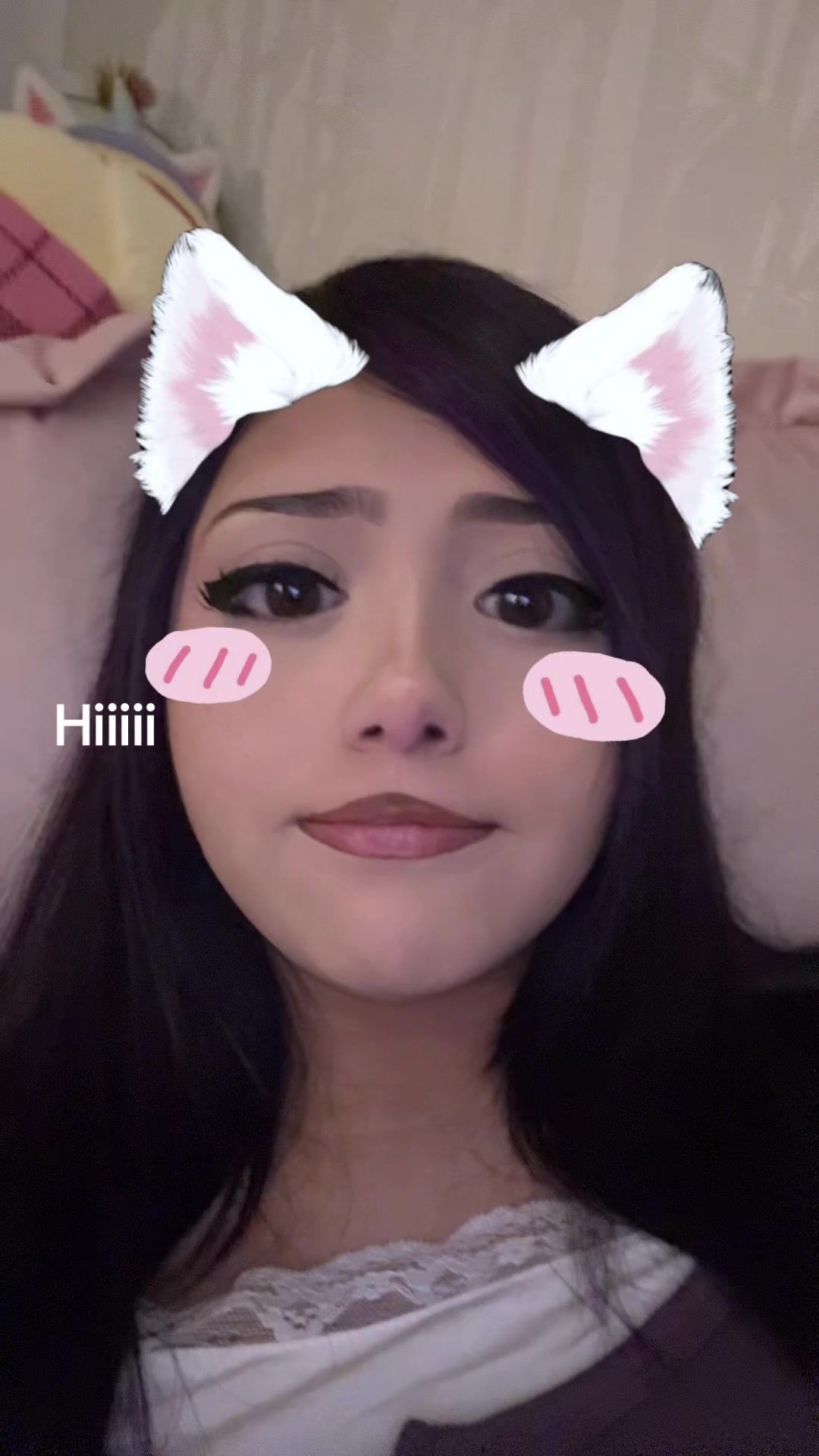 @:3