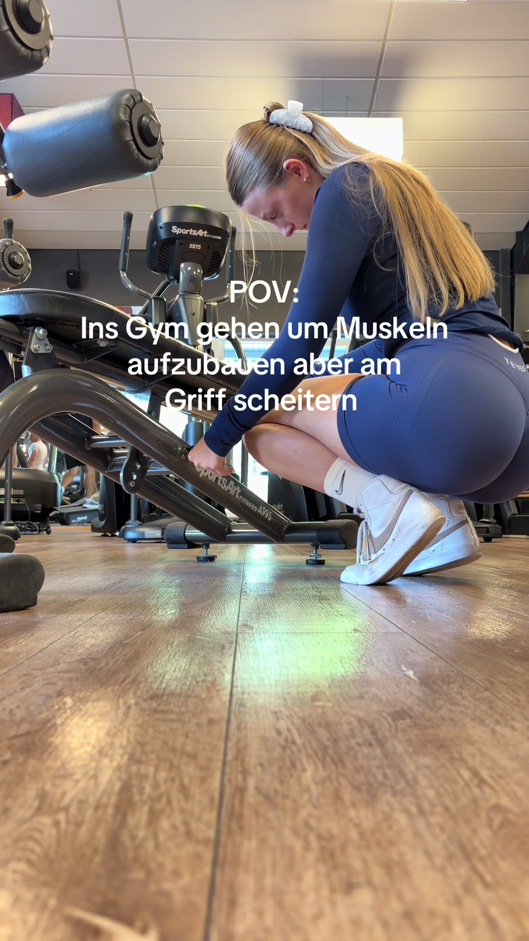 @Lara