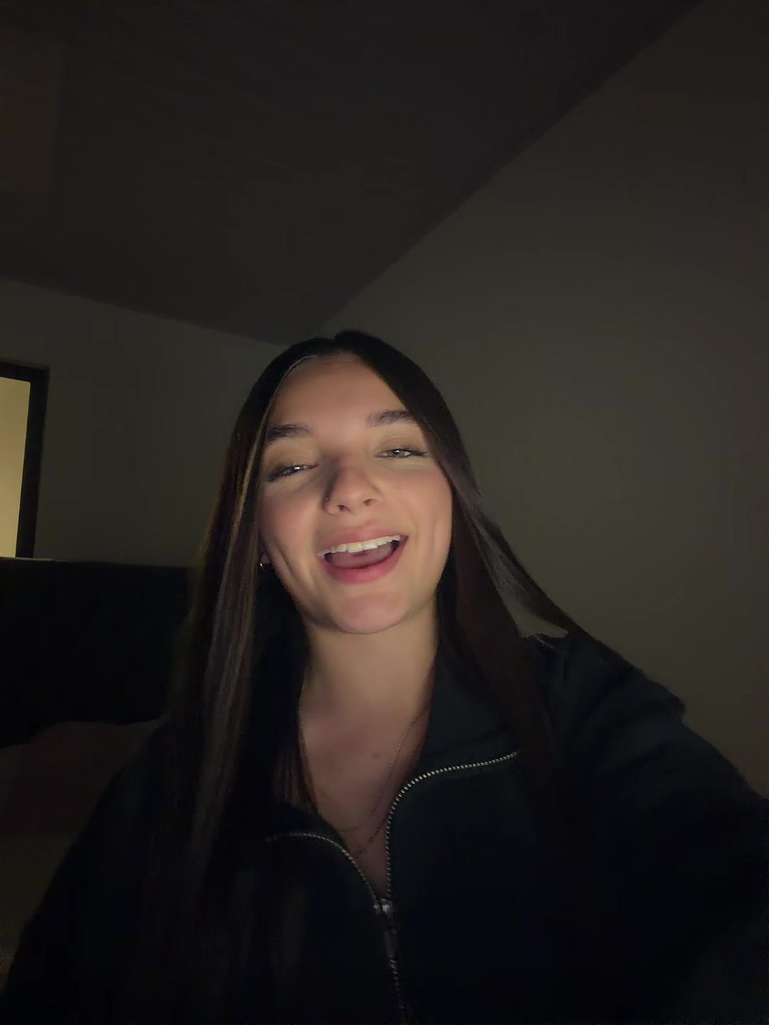 @𝒱𝒶𝓁𝑒 👸🏻