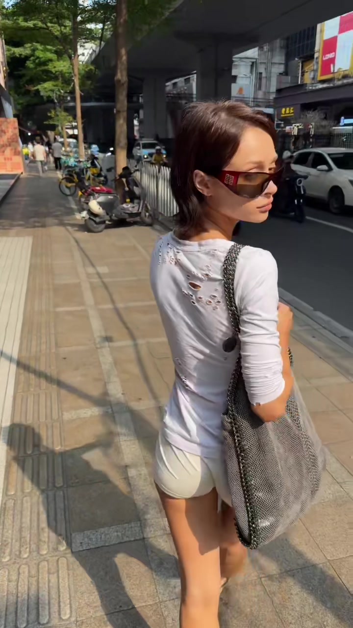 @mishamess