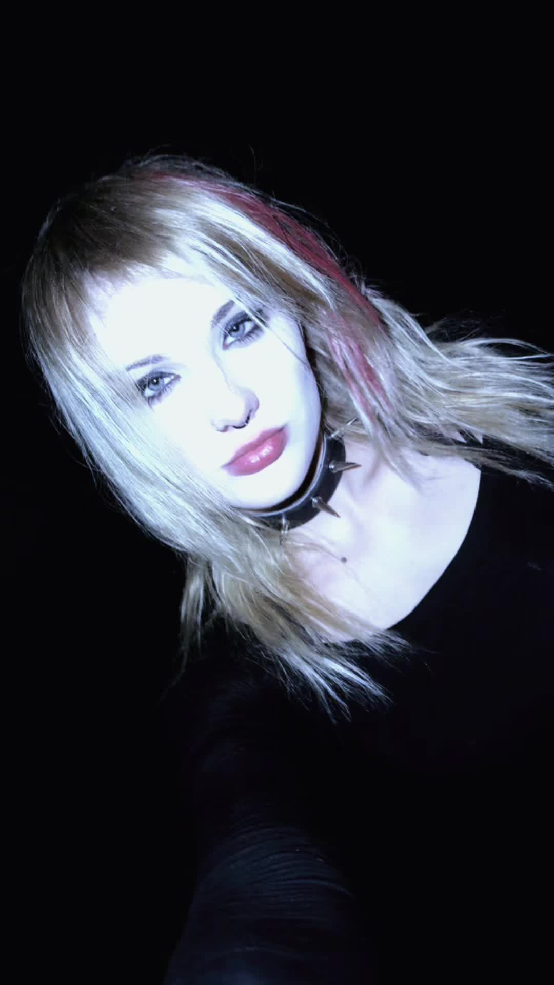 @𝔞𝔫𝔫𝔞𝔟𝔢𝔩♡