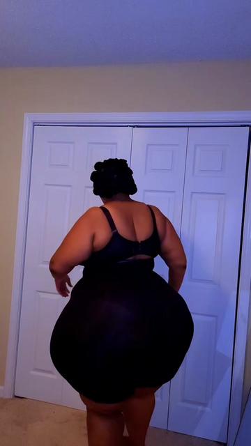@Kellyblackcherry2nd