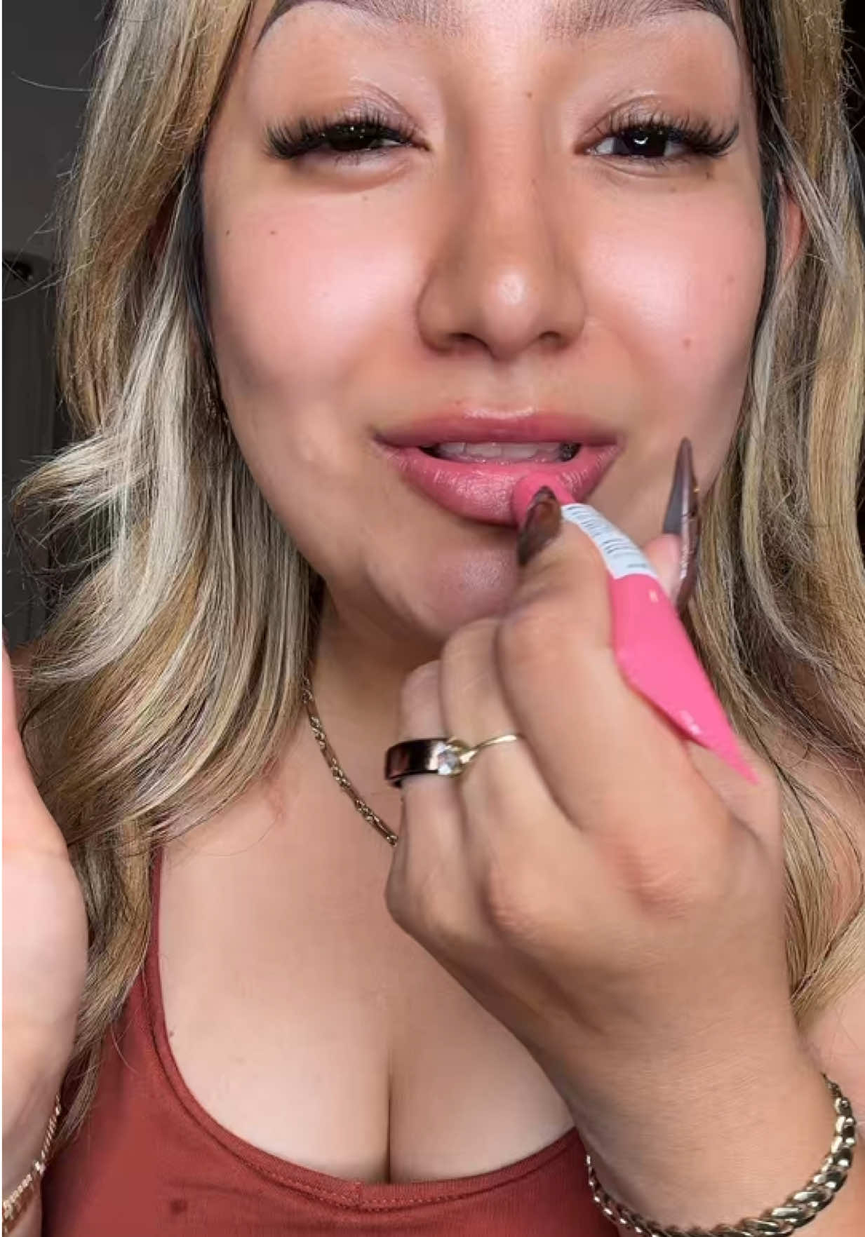 @lupithazzepeda
