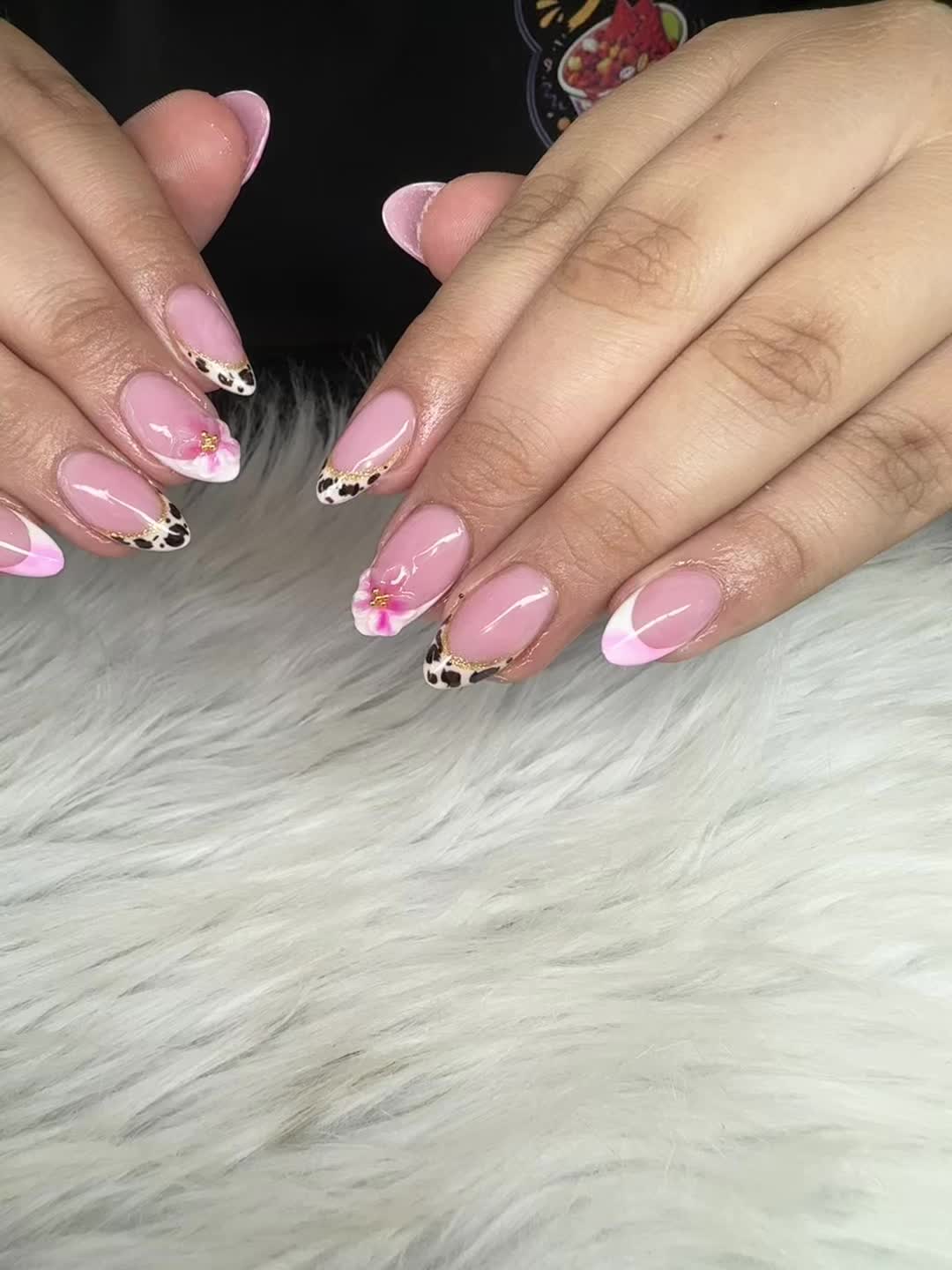 @Larissa.