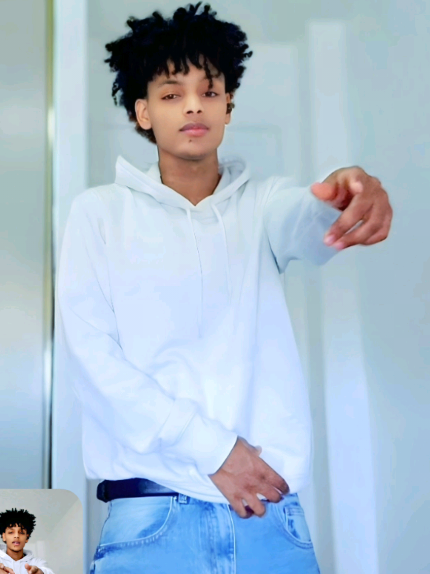 @aaayafuj