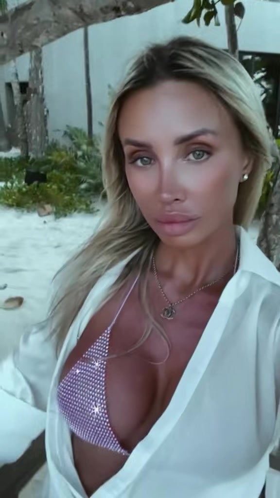 @lenashyrokova