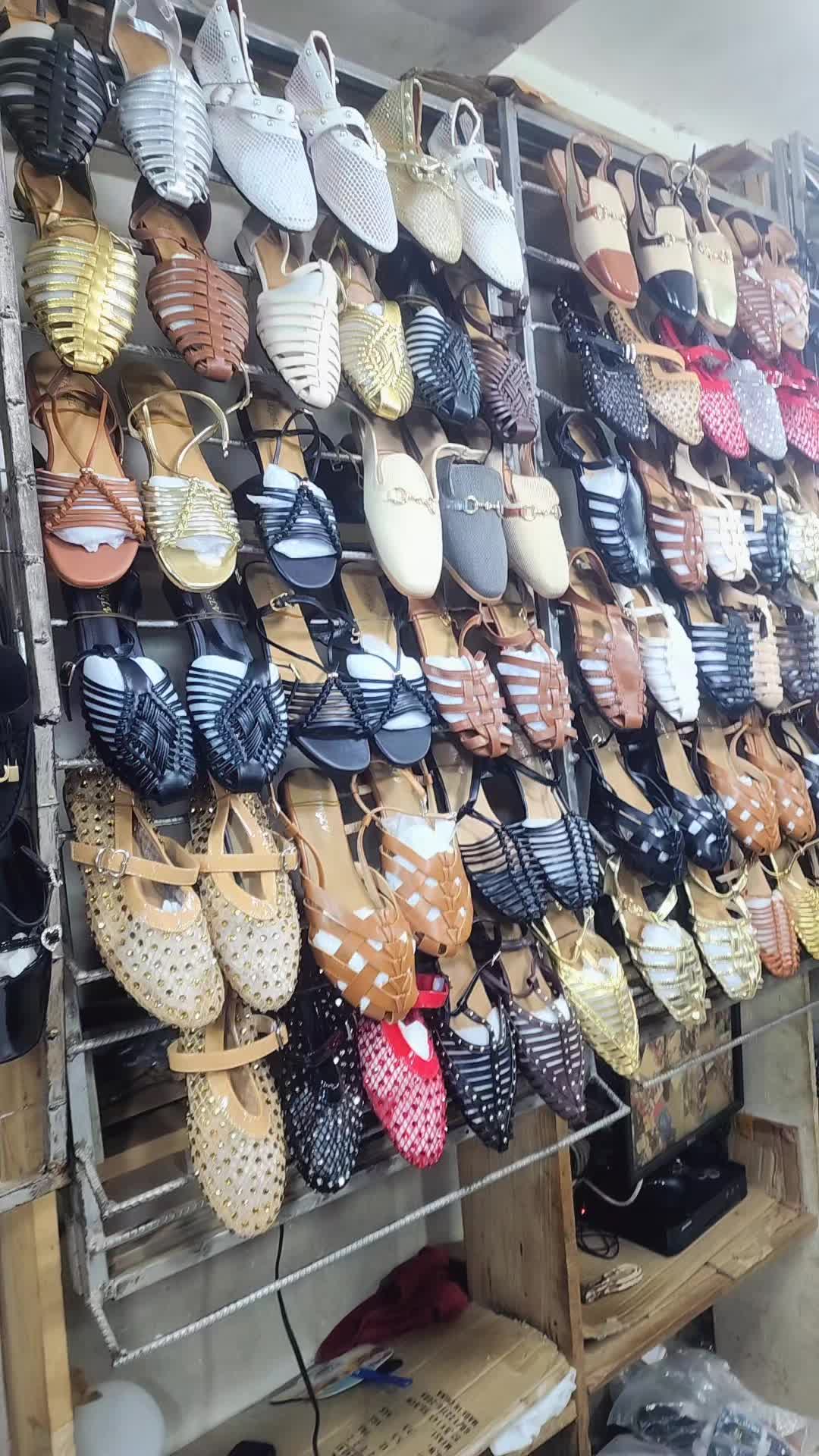@Jara Shoe Store