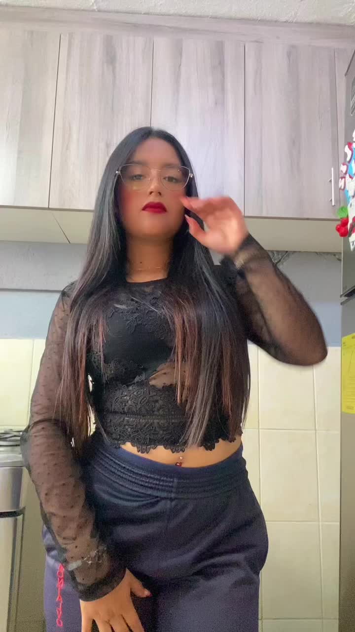 @𝕸𝖝𝖊𝖑 🍯