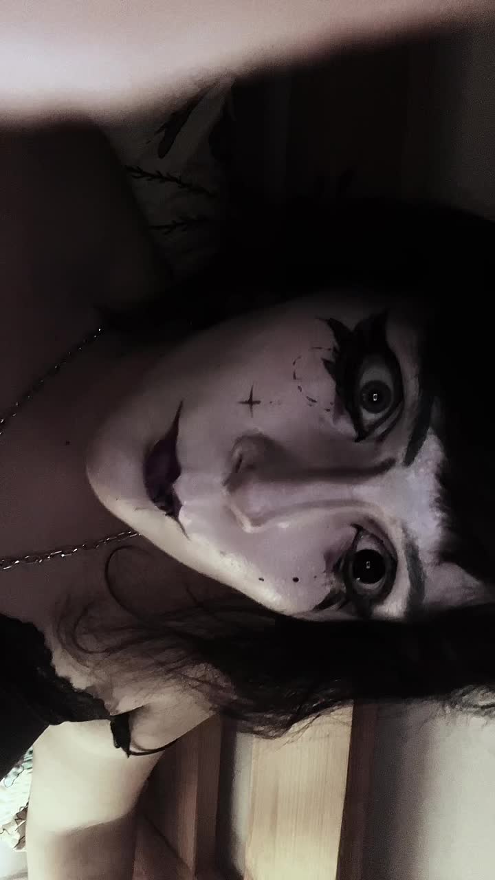 @&bull;^.Lou 🦇.^&bull;