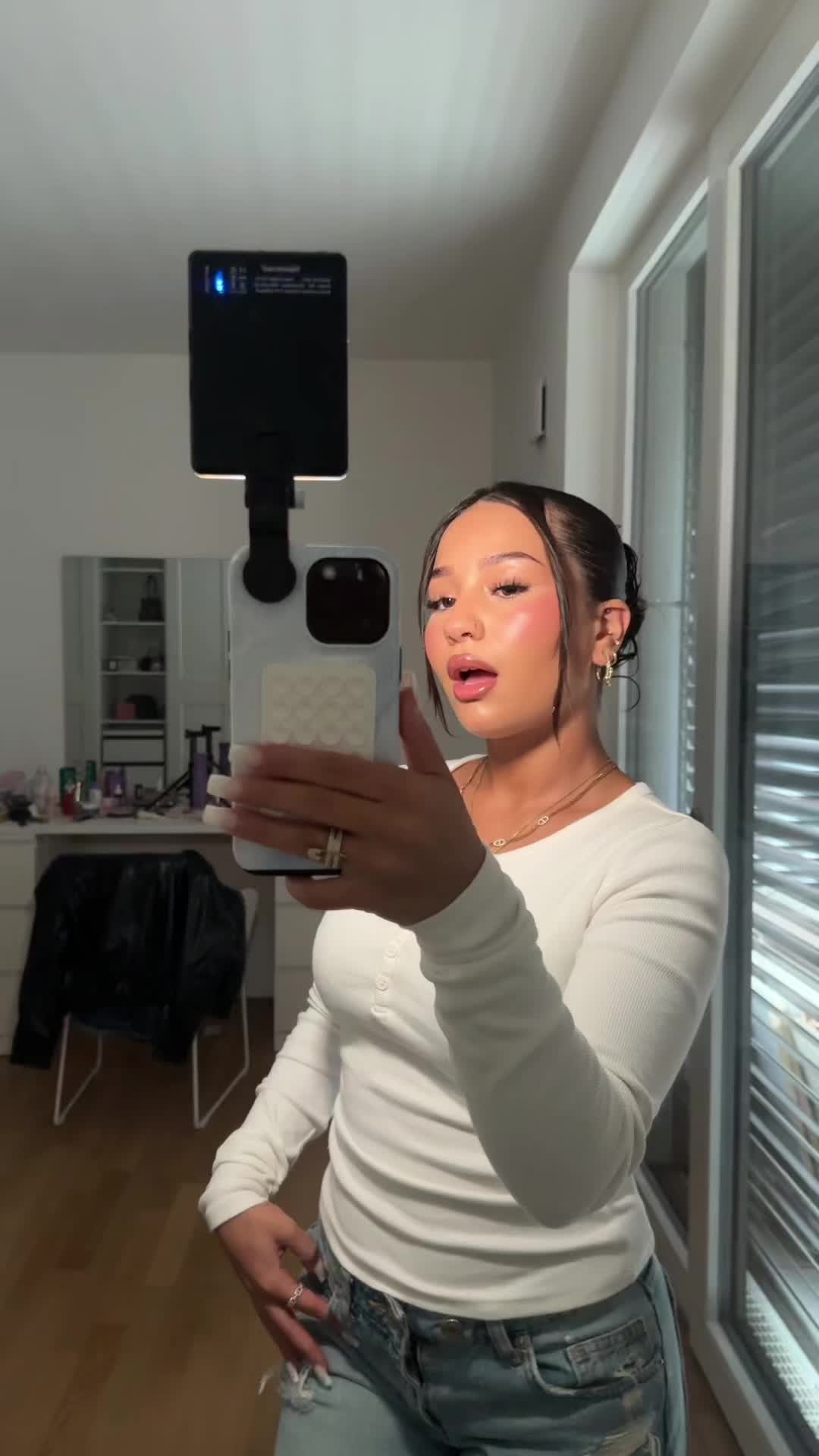 @Sabrin