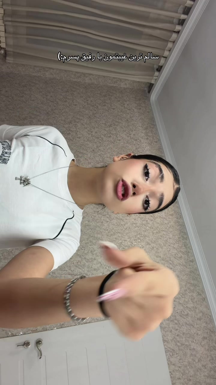 @avaaawoo