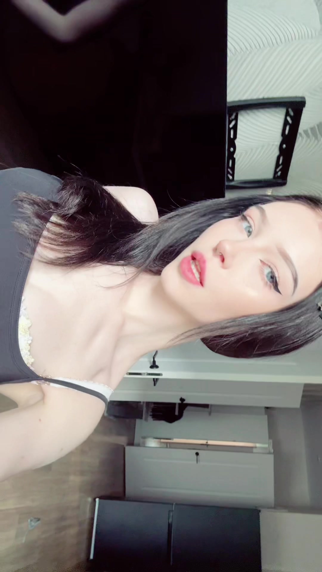 @Polishaa