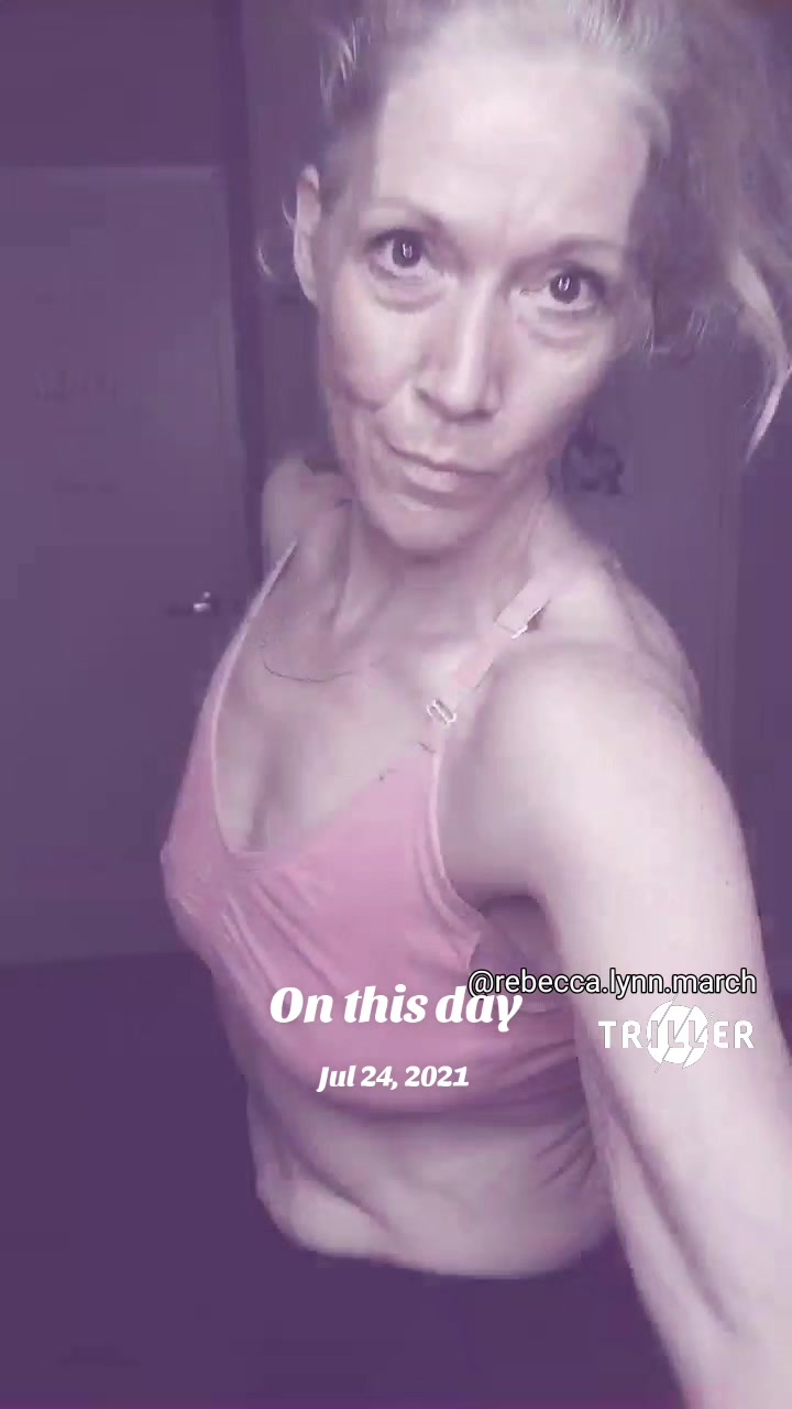 @Rebecca March 🇨🇦🇨🇦🇨🇦