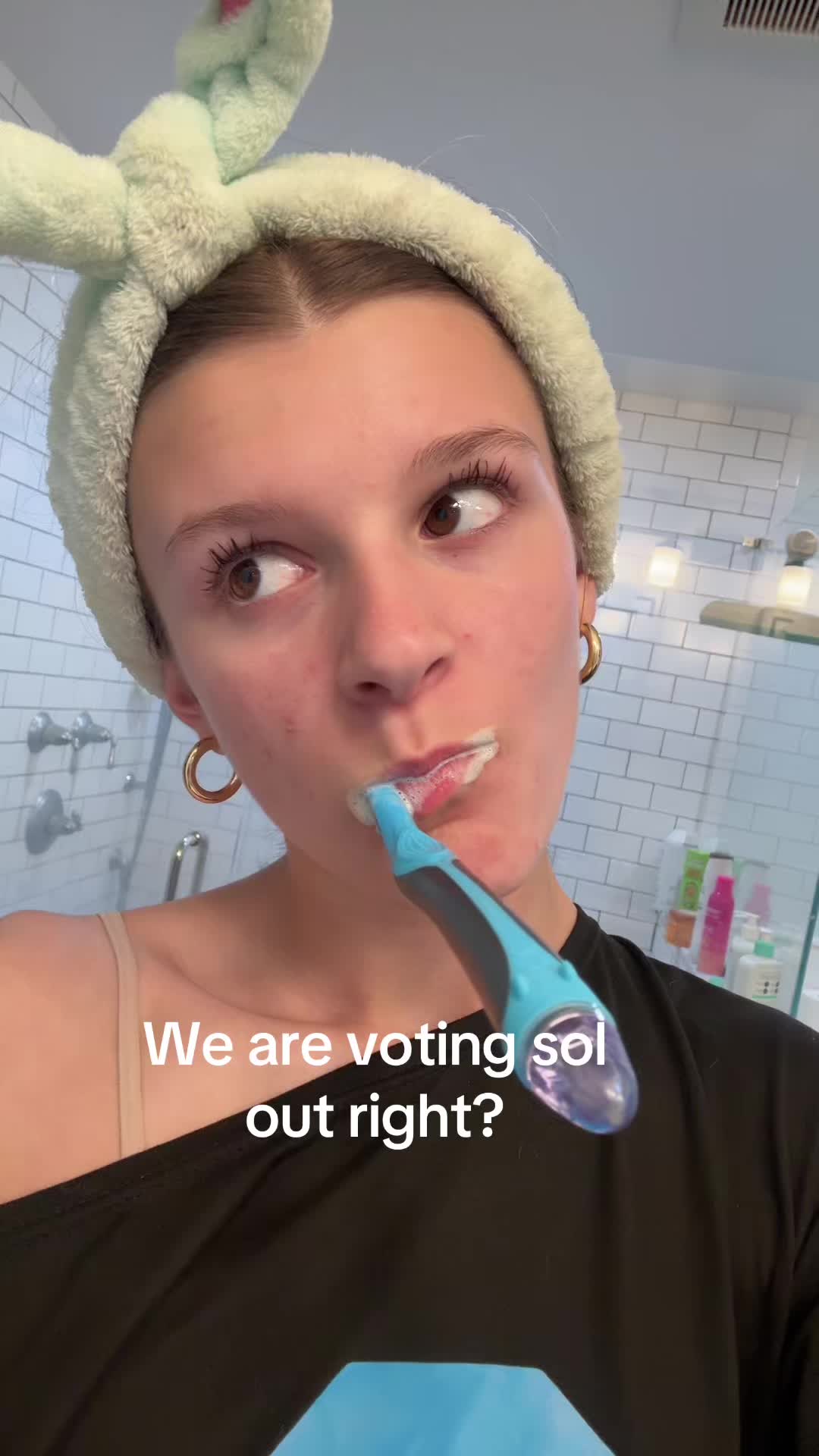 @??