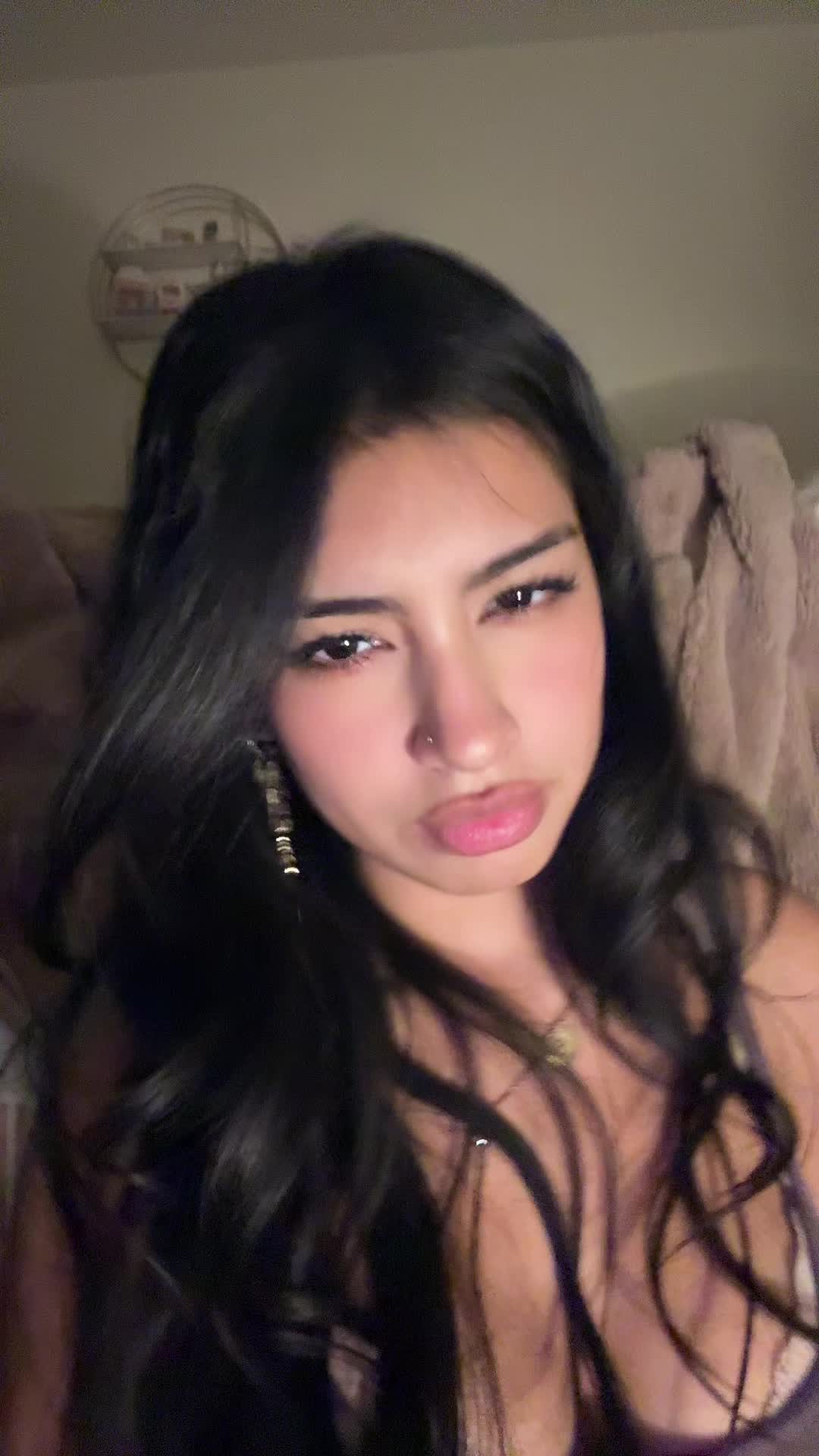 @sophieavril