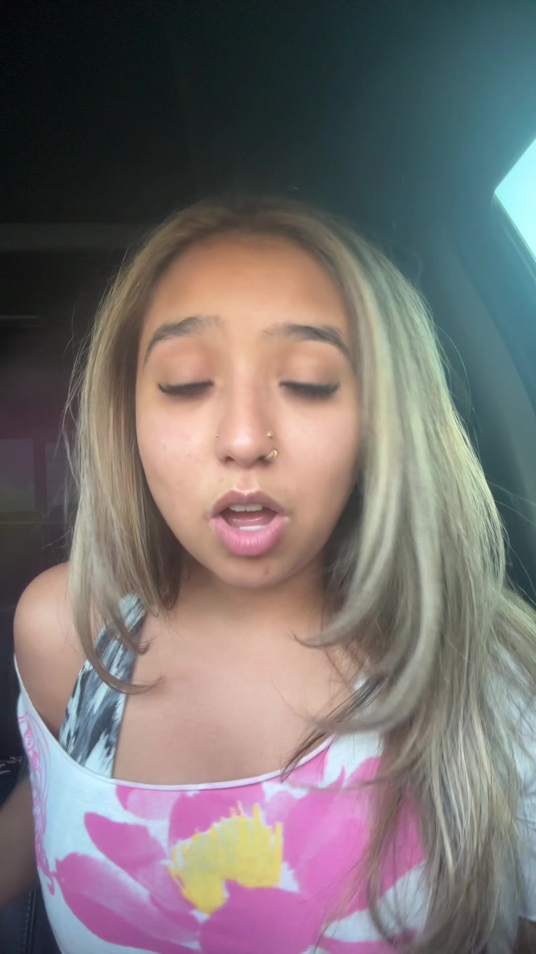 @raaaelene
