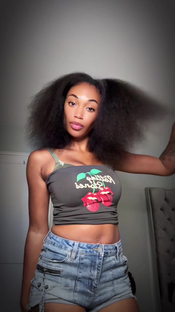 @TheRealGoldenbeautii