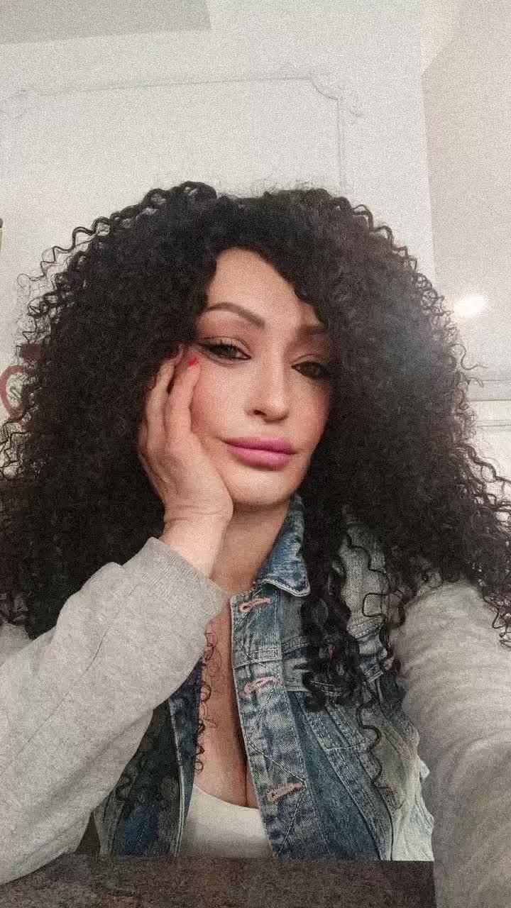 @Sabrina Martella